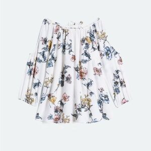 Open shoulder floral blouse​​​​​​​​​​​​​​​​​​​